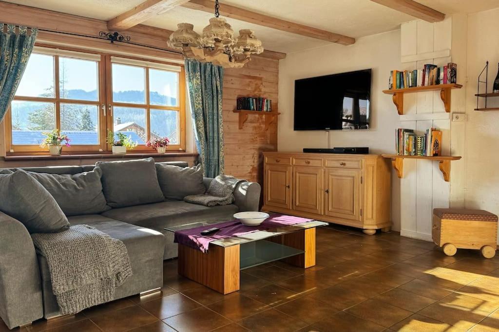 Romantisches Alpenchalet - Mit Sauna Und Kamin - Ruhig Und Zentral Bad Tölz Exteriör bild