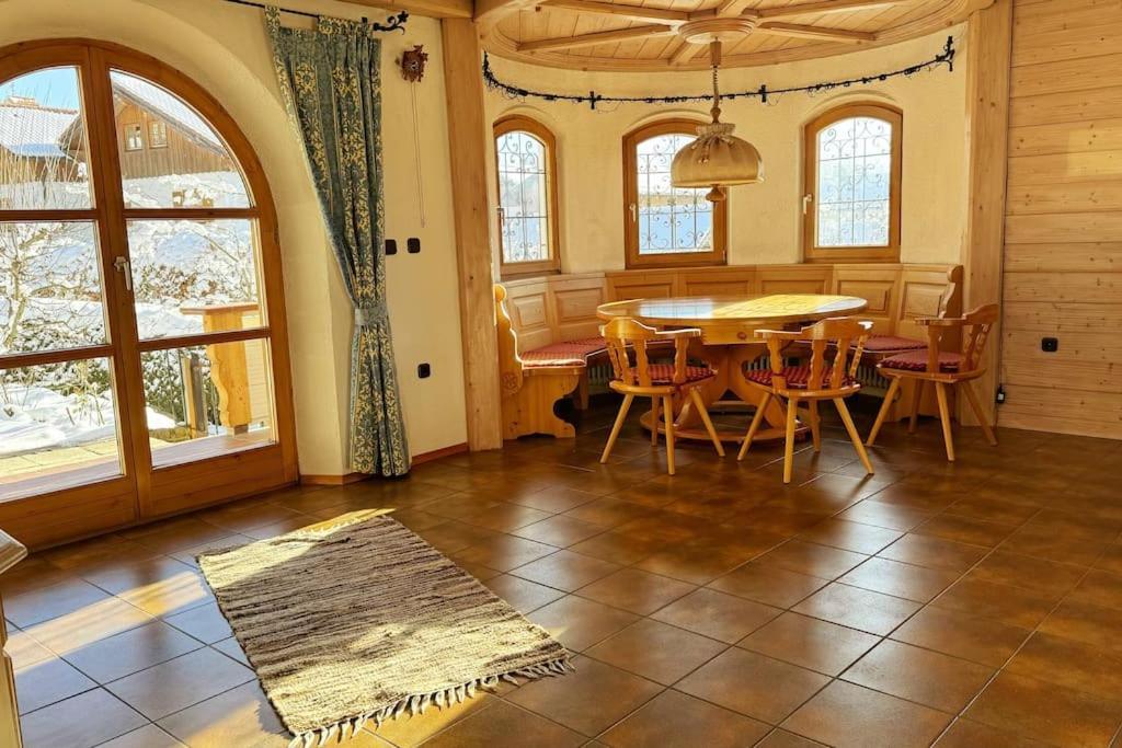 Romantisches Alpenchalet - Mit Sauna Und Kamin - Ruhig Und Zentral Bad Tölz Exteriör bild