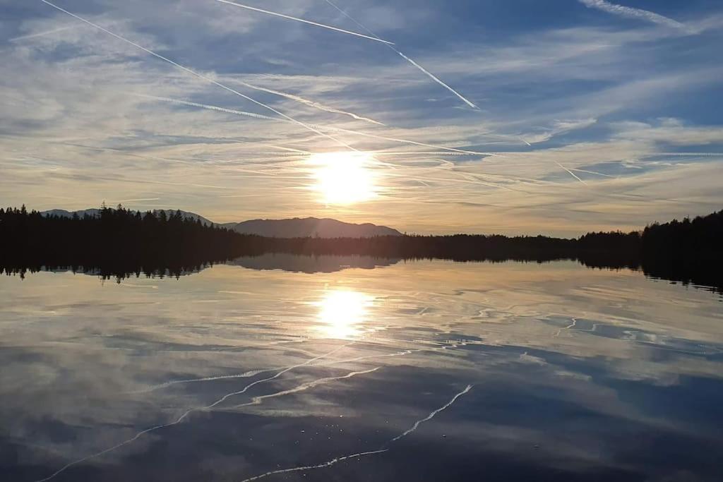 Romantisches Alpenchalet - Mit Sauna Und Kamin - Ruhig Und Zentral Bad Tölz Exteriör bild